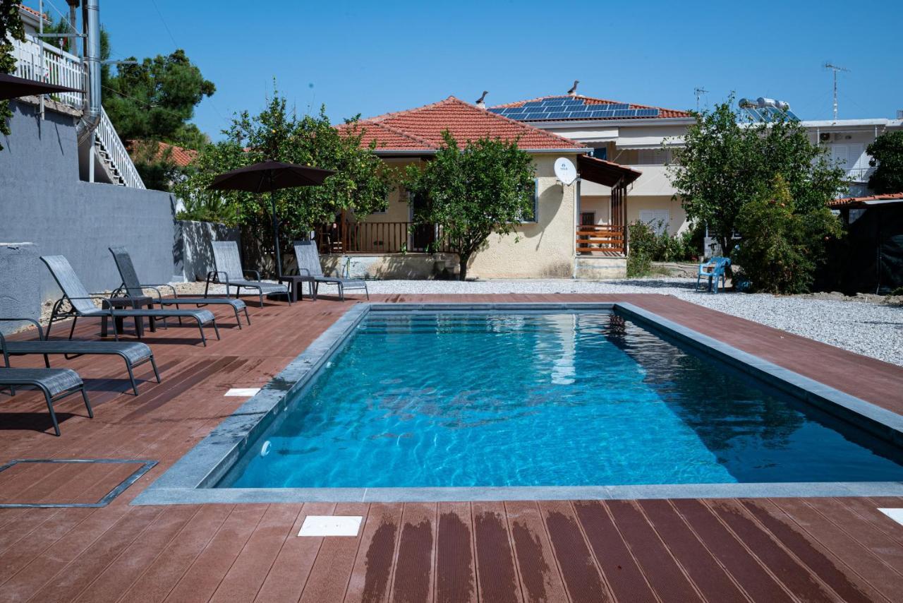 Elegant House By The Sea With Pool Holiday home Akrata